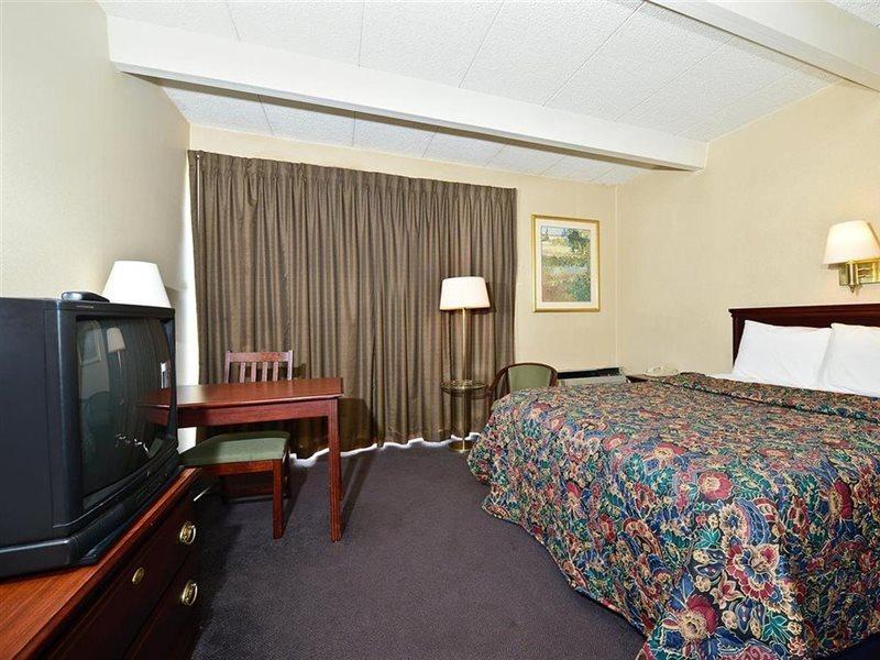 America'S Best Value Inn Phillipsburg Easton Exterior photo