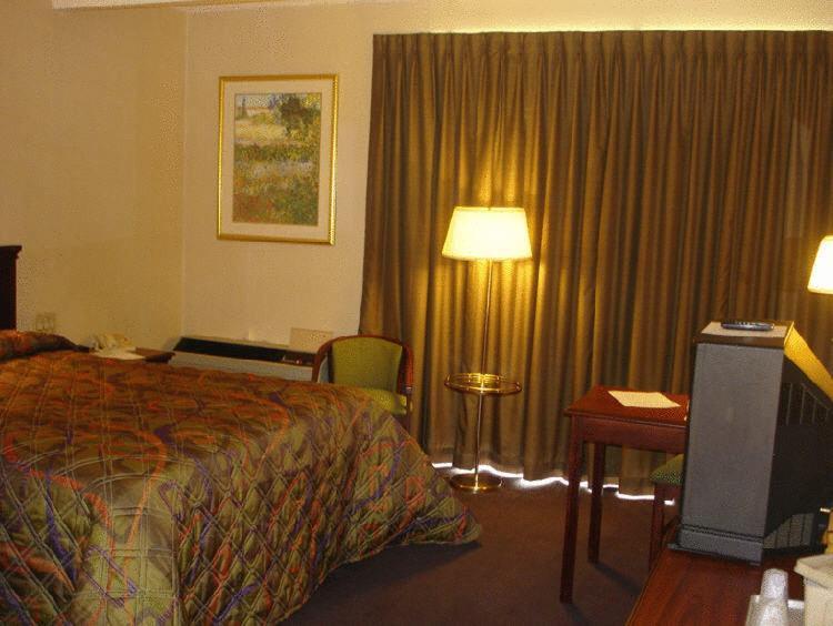 America'S Best Value Inn Phillipsburg Easton Room photo